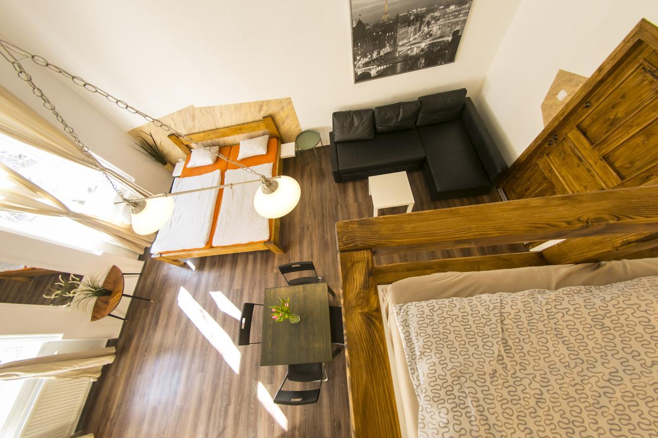 Freedom Rooms & Apartments Prague Ngoại thất bức ảnh